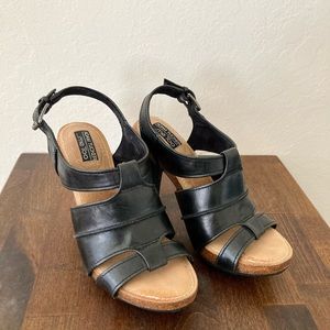 SOLD - Adam Tucker…me too cute summer heels